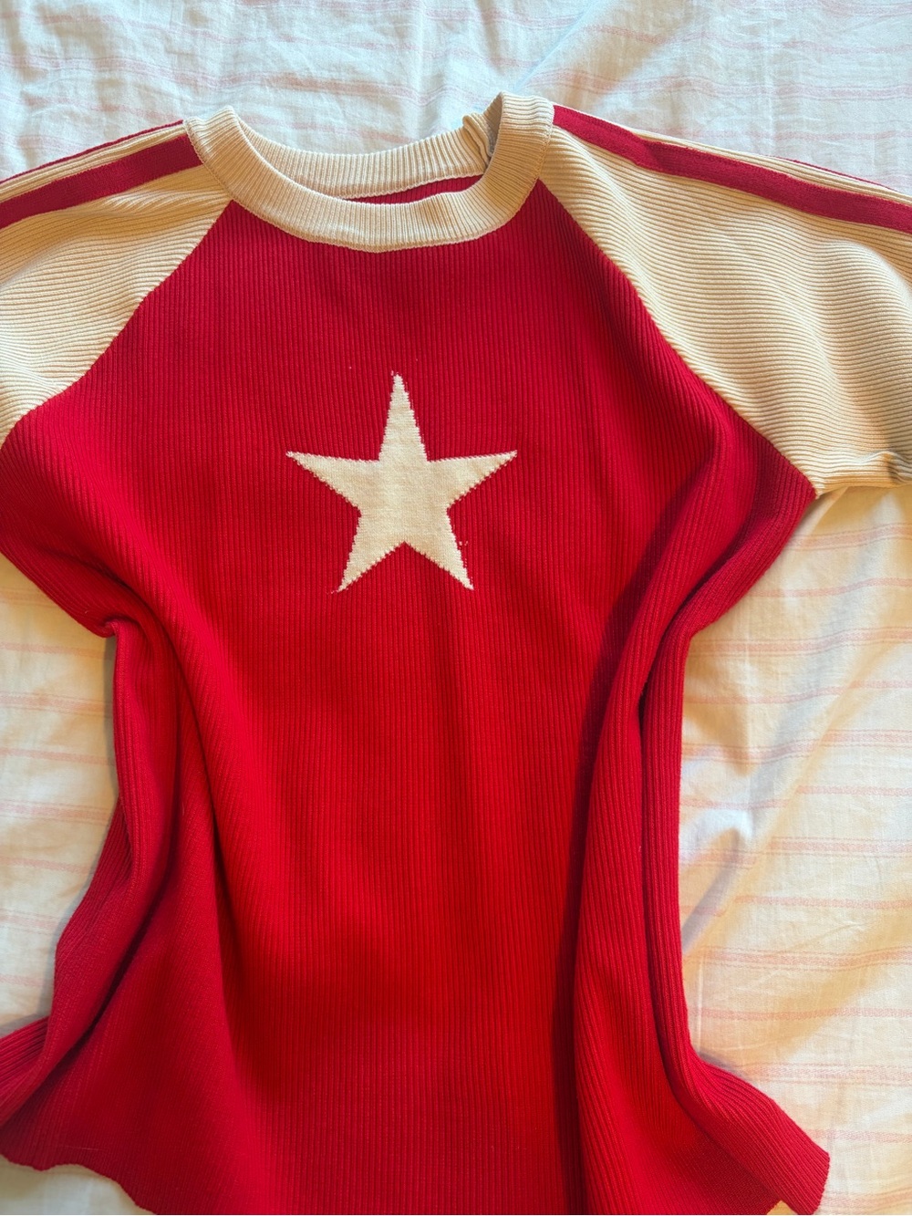 Red Star Knit Raglan Top with Cream Accents